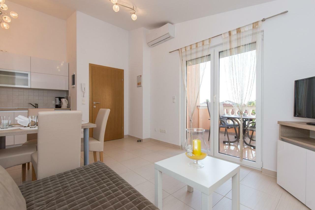 יאדראנובו Villa Janja מראה חיצוני תמונה