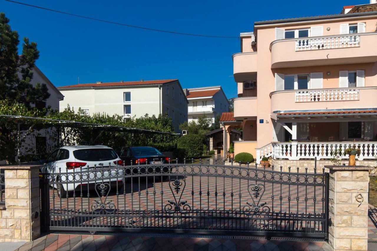 יאדראנובו Villa Janja מראה חיצוני תמונה