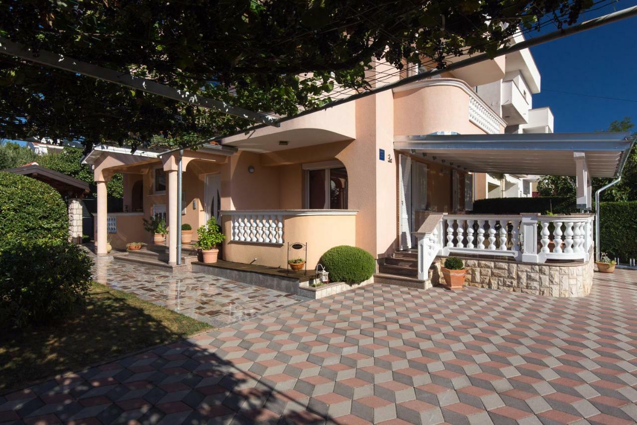יאדראנובו Villa Janja מראה חיצוני תמונה